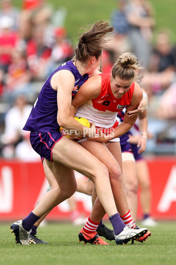 AFLW 2022 S7 Round 09 - Sydney v Fremantle - 1018661