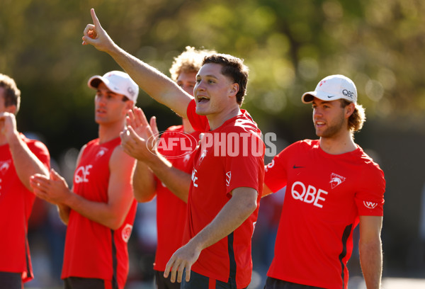 AFL 2023 Training - Sydney 130423 - A-17379307