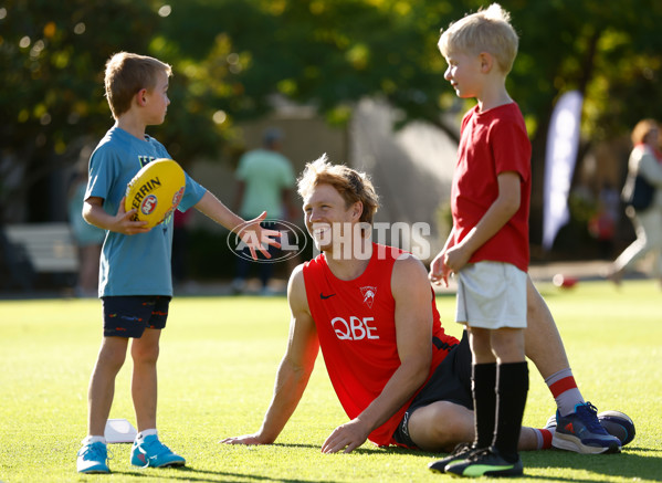 AFL 2023 Training - Sydney 130423 - A-17382350