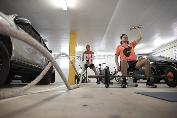 AFL 2020 Training - Harry Himmelberg and Tim Taranto Isolation Training - 746297