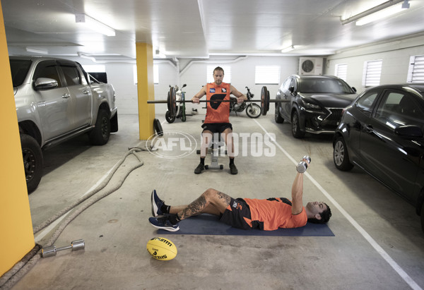 AFL 2020 Training - Harry Himmelberg and Tim Taranto Isolation Training - 746307