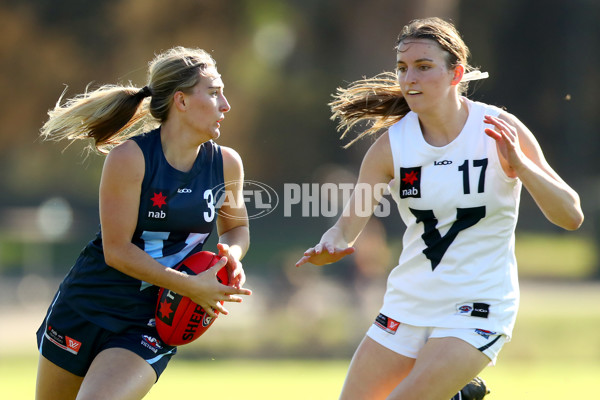 AFLW 2021 U17 Challenge - Vic Country v Vic Metro - 825331