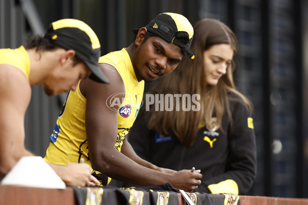 AFL 2022 Training - Richmond 200522 - 949868