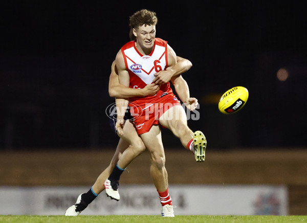 AFL 2022 Media - Young Guns v Vic Metro - 945097