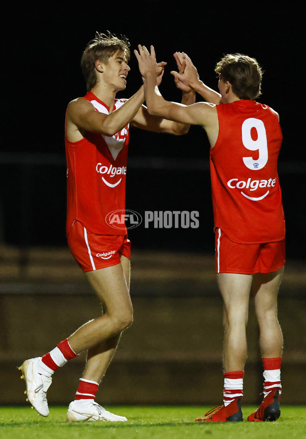 AFL 2022 Media - Young Guns v Vic Metro - 945167