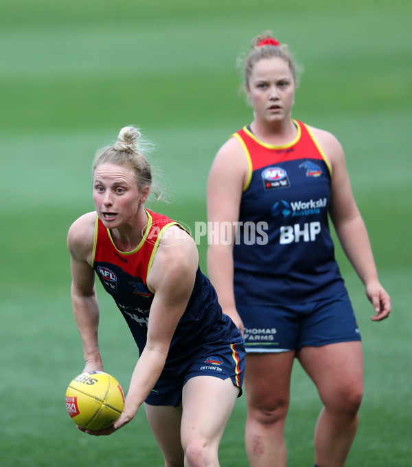 AFLW 2022 Training - Adelaide 300322 - 927031