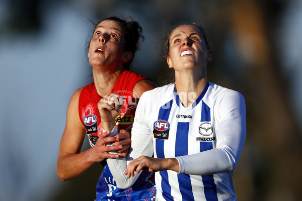 AFLW 2022 Round 08 - Melbourne v North Melbourne - 913312
