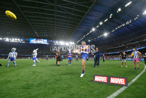 AFL 2022 Round 05 - North Melbourne v Western Bulldogs - 934749