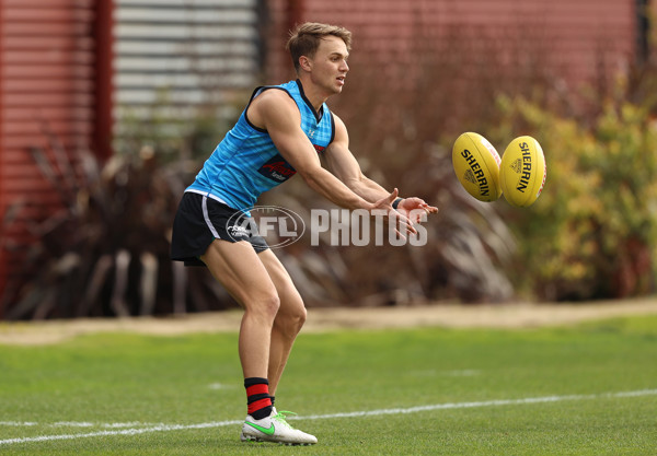 AFL 2021 Training - Essendon 250821 - 885760