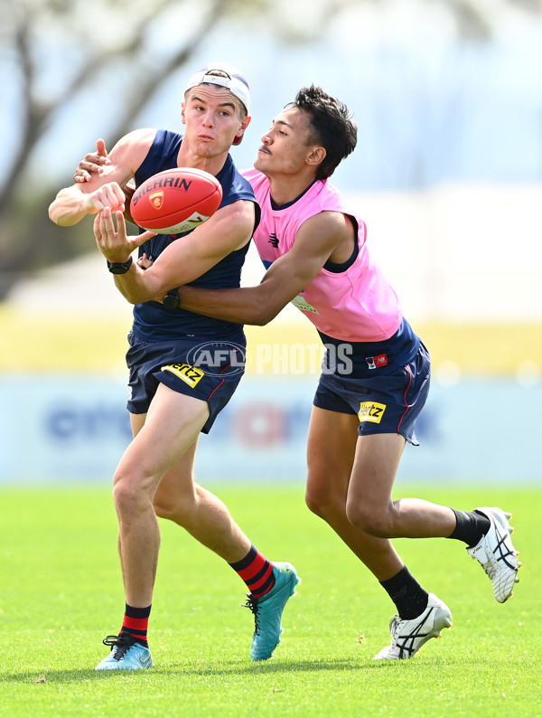 AFL 2021 Training - Melbourne 061221 - 899437