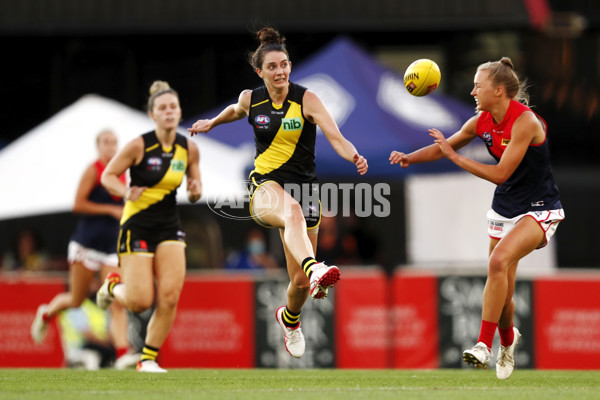 AFLW 2022 Round 02 - Richmond v Melbourne - 902920