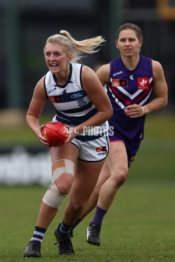 AFLW 2022 S7 Round 02 - Fremantle v Geelong - 1001273