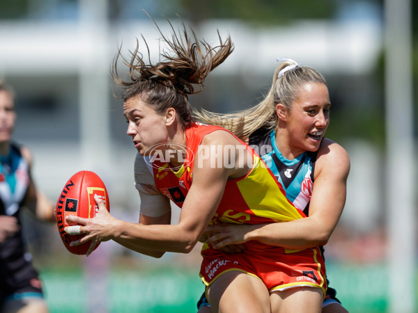 AFLW 2022 S7 Round 05 - Gold Coast v Port Adelaide - 1014011
