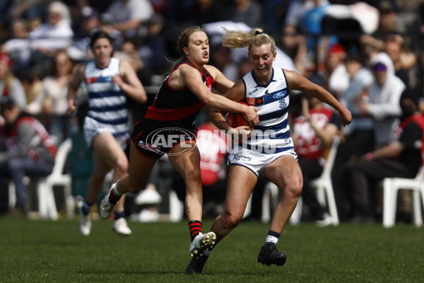 AFLW 2022 S7 Round 07 - Essendon v Geelong - 1016374