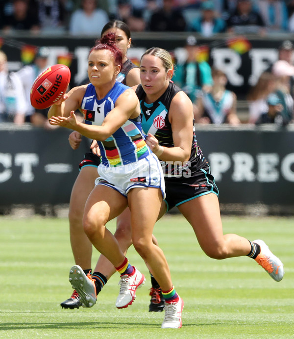 AFLW 2022 S7 Round 08 - Port Adelaide v North Melbourne - 1017339