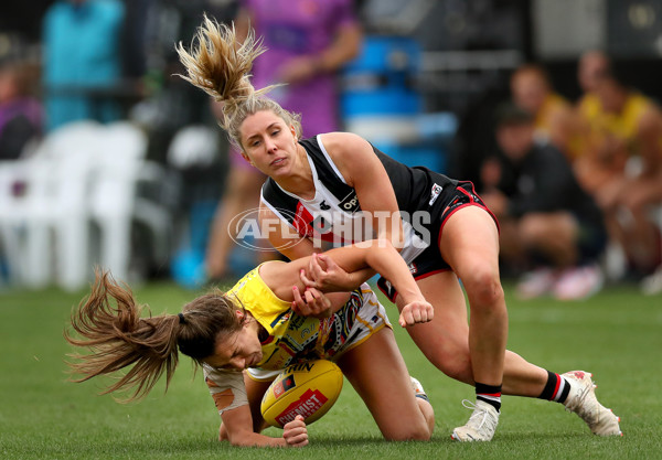 Photographers Choice - AFLW 2022 S7 Round 10 - 1020469