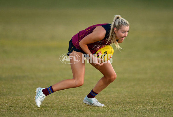 AFLW 2022 S7 Training - Brisbane Lions 151122 - 1022681