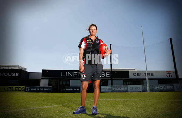 AFL 2015 Portraits - Peta Searle - 363258