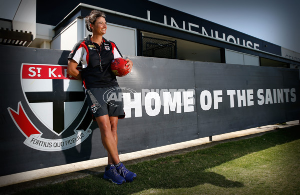 AFL 2015 Portraits - Peta Searle - 363261