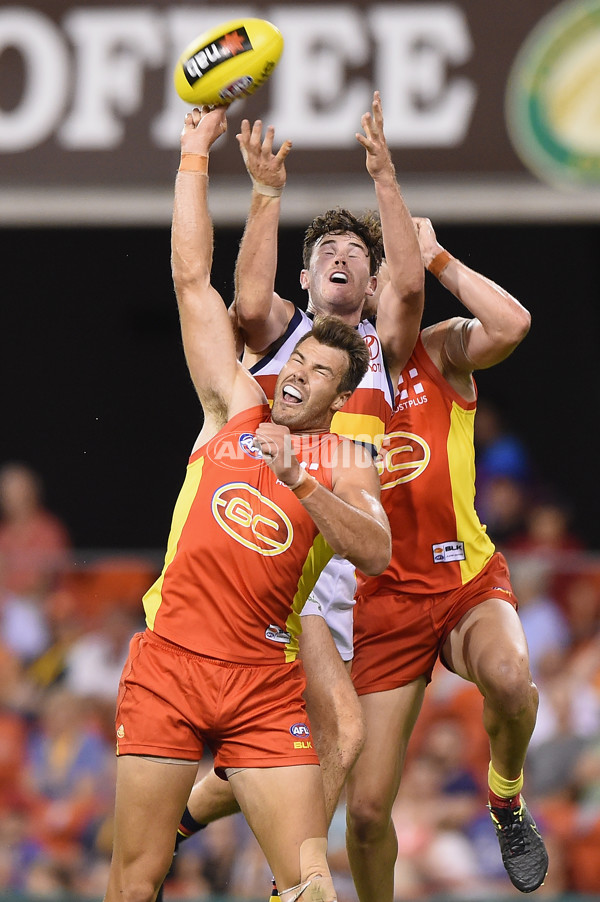 AFL 2016 NAB Challenge - Gold Coast v Adelaide - 421780