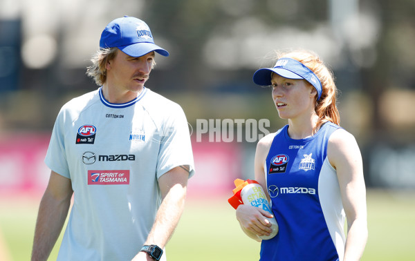 AFLW 2018 Training - North Melbourne 011218 - 641276