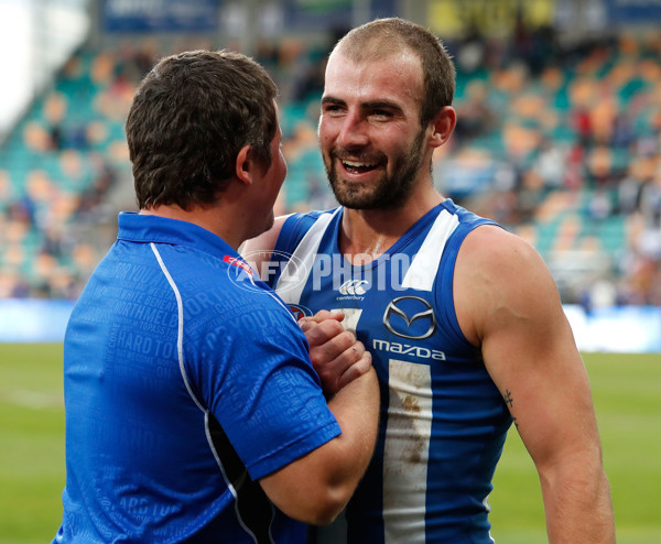 AFL 2017 Round 07 - North Melbourne v Adelaide - 508582