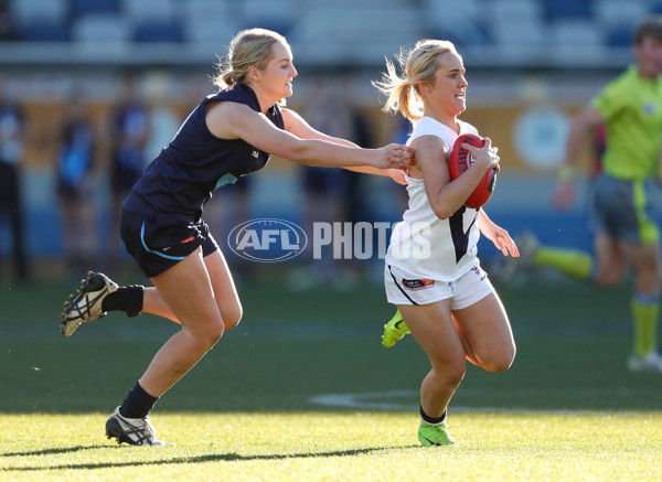 AFLW 2017 U18 Championships - Vic  Country v Vic Metro - 520740