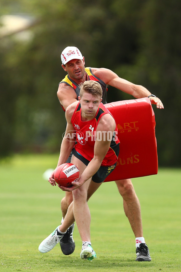 AFL 2017 Training - Gold Coast Suns 061117 - 559964
