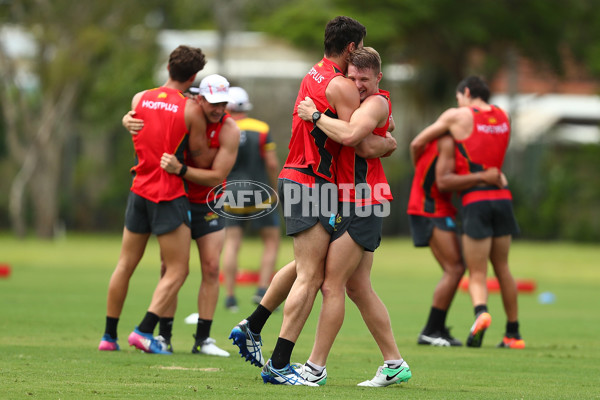 AFL 2017 Training - Gold Coast Suns 061117 - 559965