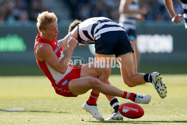 AFL 2018 Round 06 - Photographers Choice - 587926