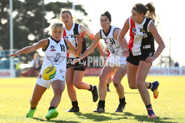 VFLW 2018 Round 11 - Southern Saints v Melbourne Uni - 613957