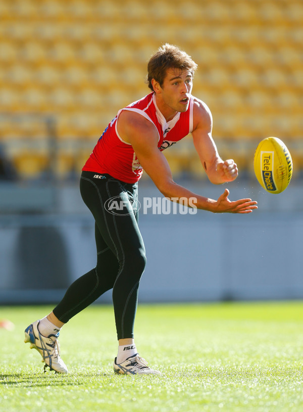 AFL 2013 Training - Sydney Swans 230413 - 284233