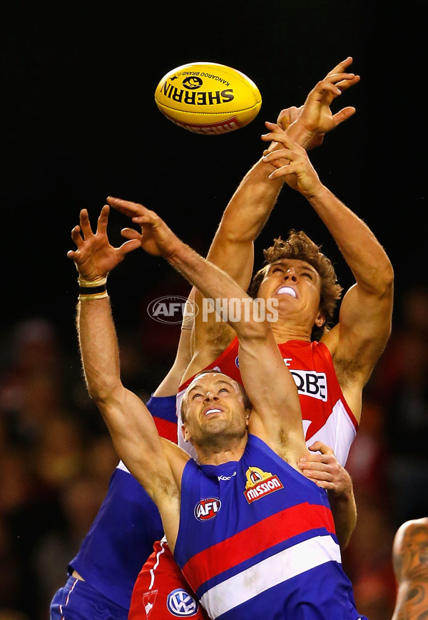 AFL 2013 Rd 19 - Western Bulldogs v Sydney - 297675