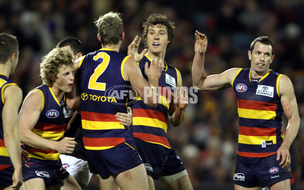 AFL 2011 Rd 17 - Adelaide v Essendon - 237152
