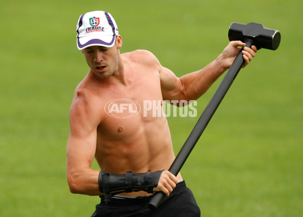 AFL 2010 Training - Fremantle 190110 - 197507