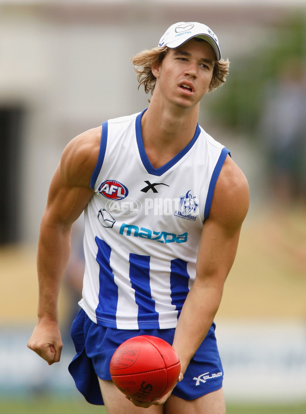AFL 2010 Training - North Melbourne 130110 - 197308