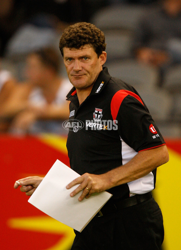 AFL 2010 NAB Cup Rd 01 - St Kilda v Collingwood - 198807