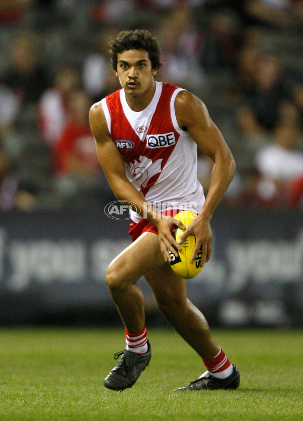 AFL 2010 NAB Cup Rd 02 - St Kilda v Sydney - 199448