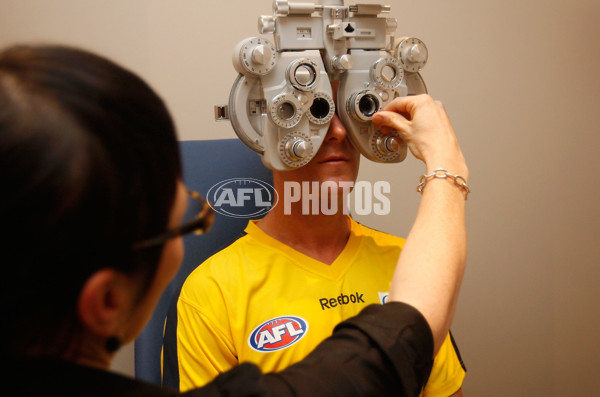 AFL 2010 Media - Umpire Sponsorship Announcement - 200498