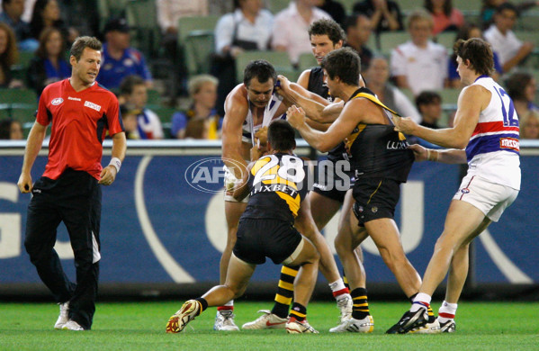 AFL 2010 Rd 02 - Richmond v Western Bulldogs - 202277