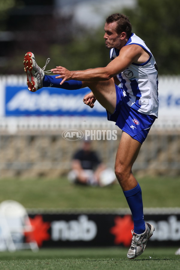 AFL 2009 NAB Challenge - North Melbourne v Fremantle - 174921