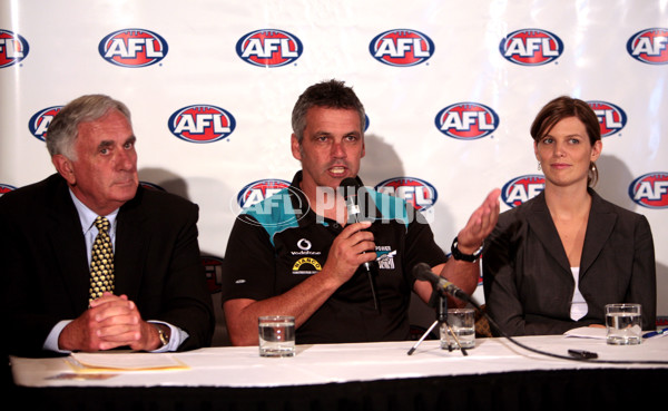 AFL 2009 Media - Australian Football Match Policy Launch 020309 - 174978