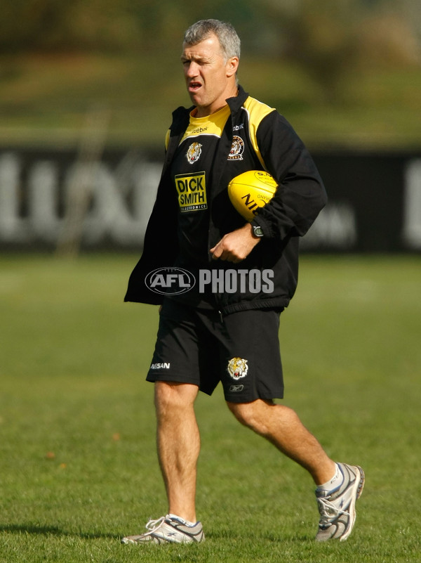 AFL 2009 Media - Richmond Training 190509 - 181809