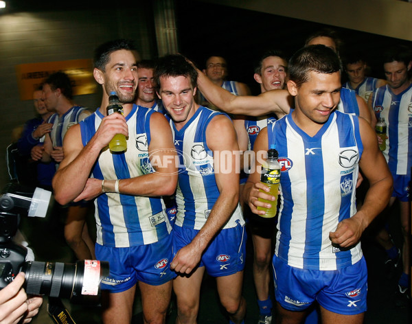 AFL 2010 Rd 11 - North Melbourne v Brisbane - 209593