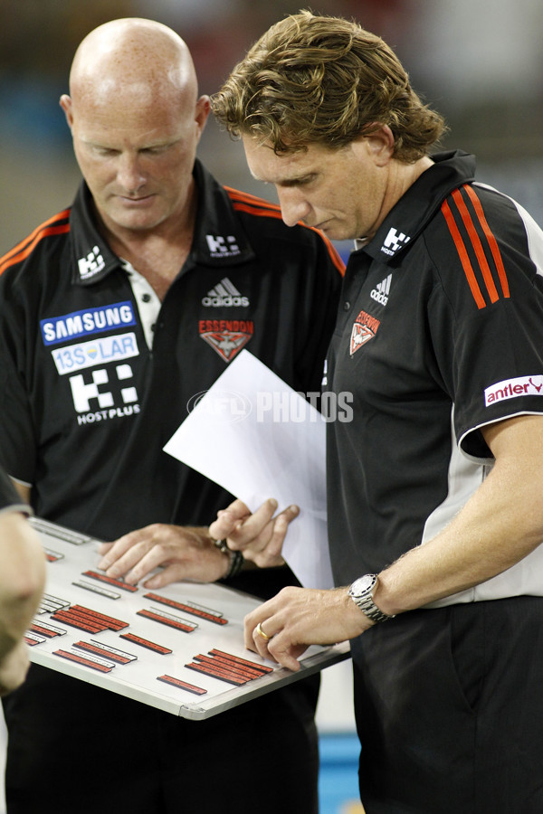 AFL 2011 NAB Cup Rd 02 - Essendon v St Kilda - 223293