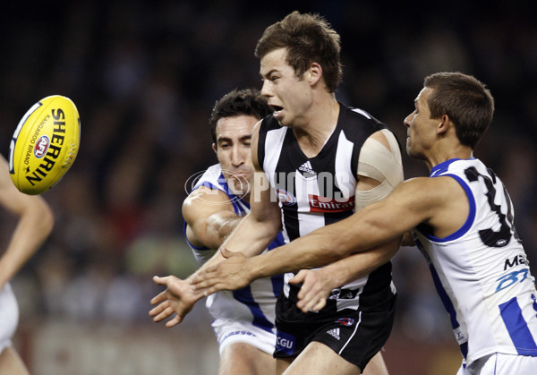 AFL 2012 Rd 21 - Collingwood v North Melbourne - 267372