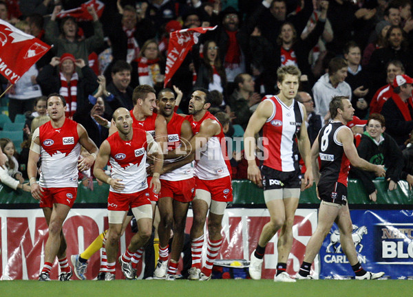 AFL 2009 Rd 18 - Sydney v St Kilda - 188875