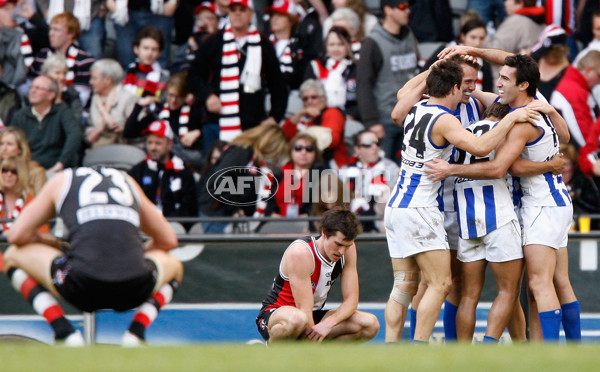 AFL 2009 Rd 21 - St Kilda v North Melbourne - 192679