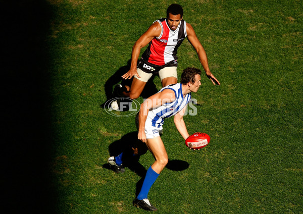 AFL 2009 Rd 21 - St Kilda v North Melbourne - 192685