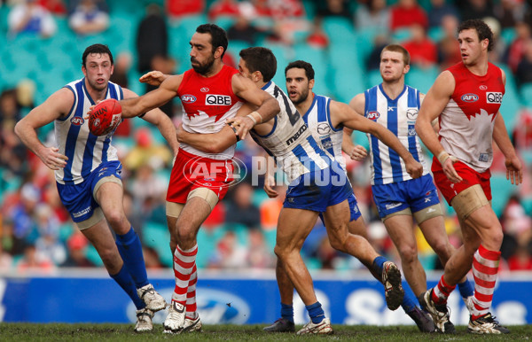 AFL 2010 Rd 15 - Sydney v North Melbourne - 212856